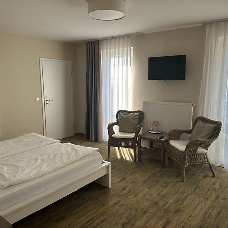 Hotel Admiral Scheer Laboe Bagian luar foto