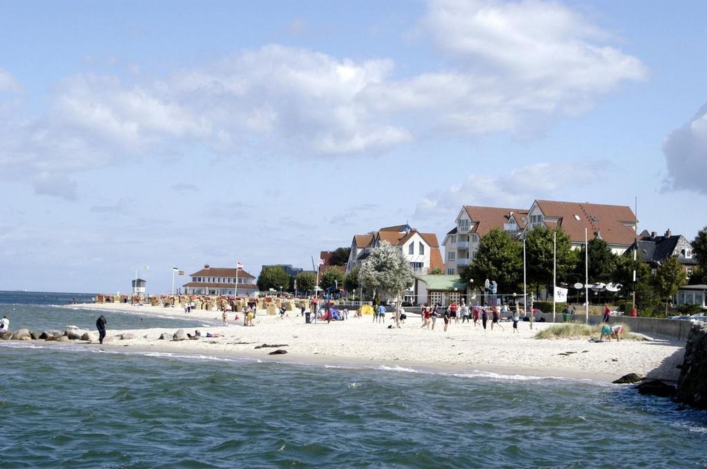 Hotel Admiral Scheer Laboe Bagian luar foto