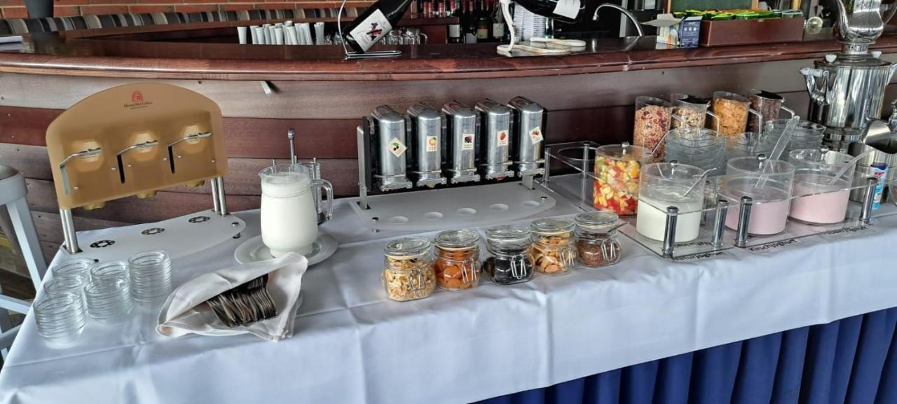 Hotel Admiral Scheer Laboe Bagian luar foto