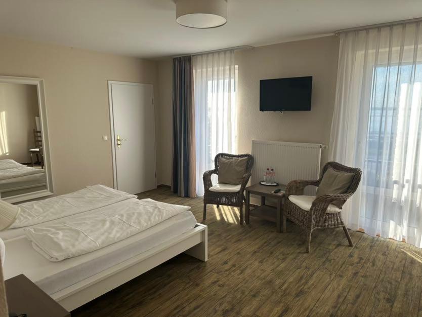 Hotel Admiral Scheer Laboe Bagian luar foto